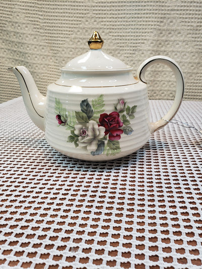 Sadler England Red & White Rose Teapot