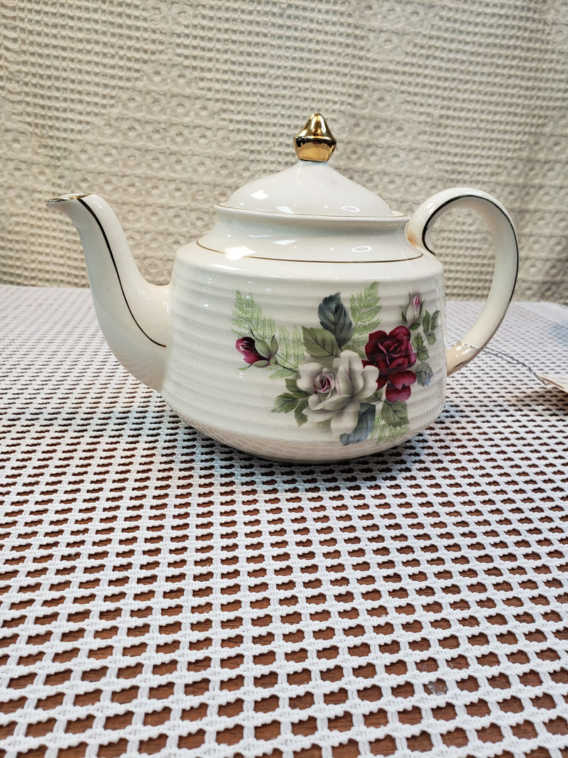 Sadler England Red & White Rose Teapot