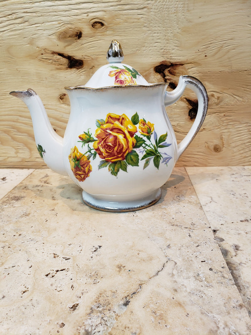 Royal Standard Romany Rose Teapot
