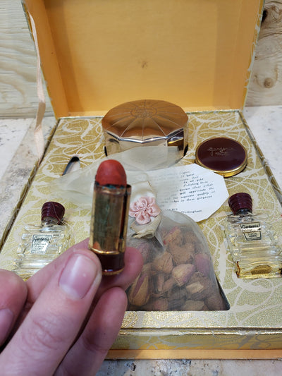 1930's Lorie Perfumes Gardenia of Southern France Vintage Makeup Set